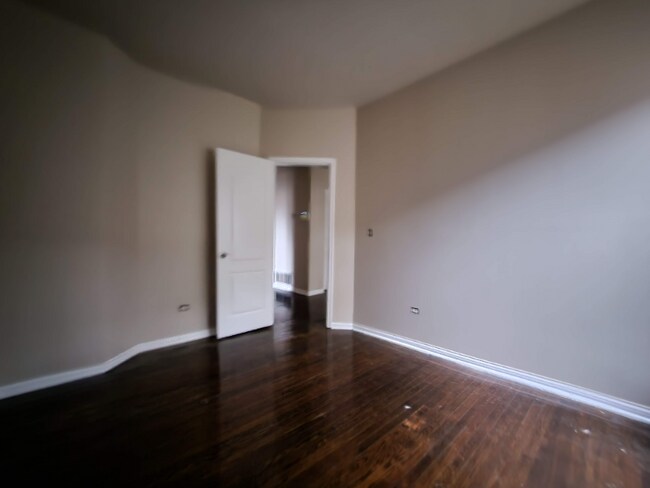 Building Photo - 7016 S Sangamon St