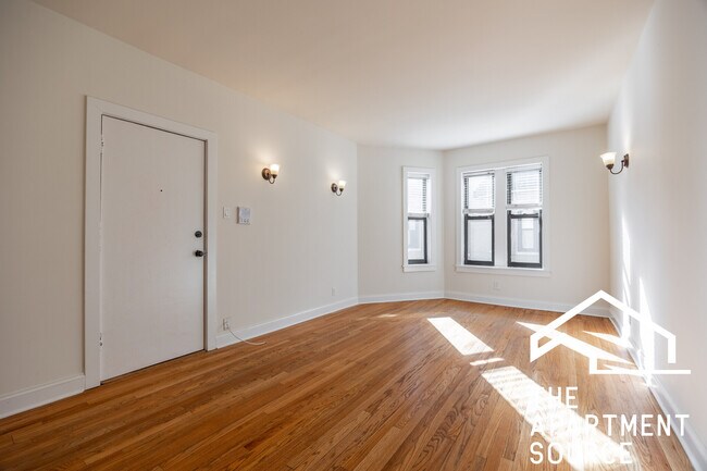 Foto del edificio - 4038 N Ashland Ave