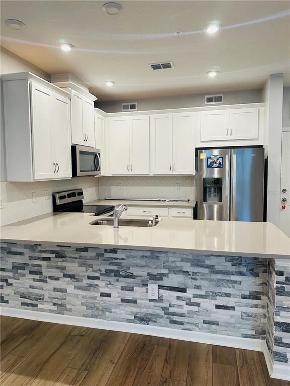 Foto del edificio - 11321 Sunsail Ave