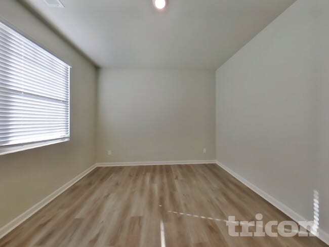 Building Photo - 767 Humphry Dr