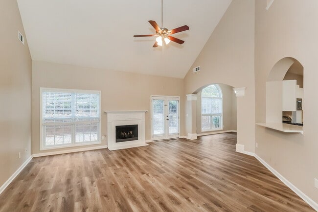 Building Photo - 2674 Neighborhood Walk