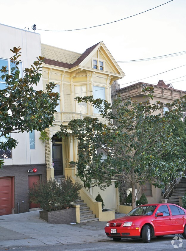 Foto del edificio - 2743-2745 Laguna St