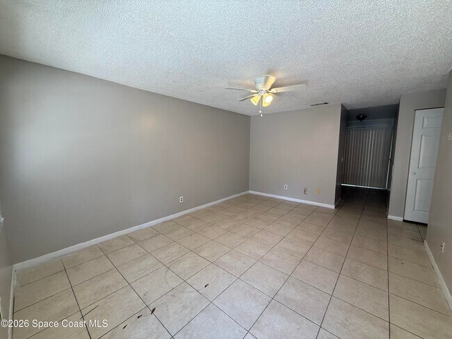 Foto del edificio - 324 Bay Ave