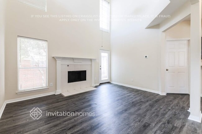 Building Photo - 1312 W Branch Hollow Dr