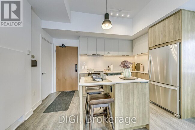 Building Photo - 185-185 Enfield Pl