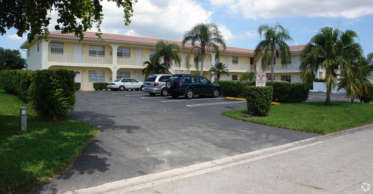 Foto del edificio - 10741 NW 45th St