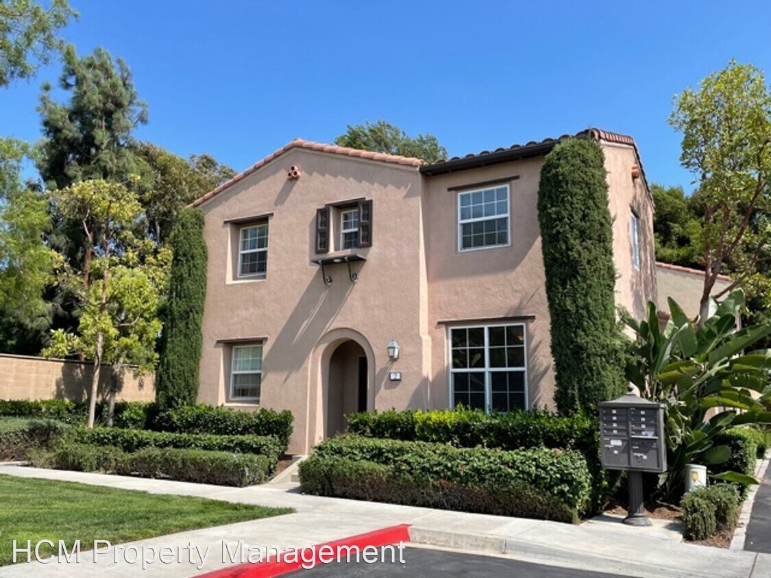 Primary Photo - 3 br, 2.5 bath House - 2 Night Bloom