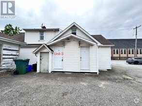 Building Photo - 5703-5703 Desson Ave
