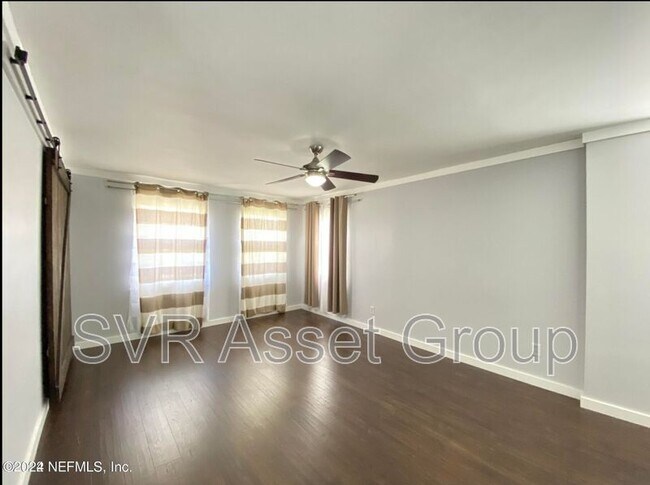 Foto del edificio - 100 Fairway Park Blvd