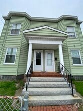 Building Photo - 134 Ledge St