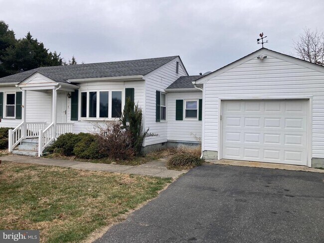 Building Photo - 30294 Rabbit Hill Rd