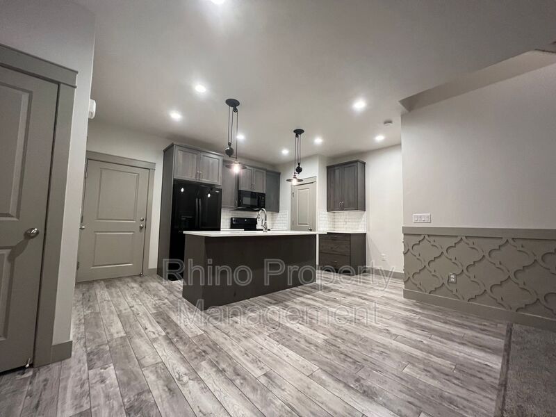 Foto principal - 253 E Brigham Ln
