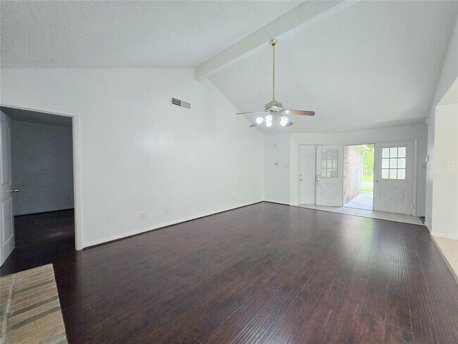 Foto del edificio - 2922 Whetrock Ln