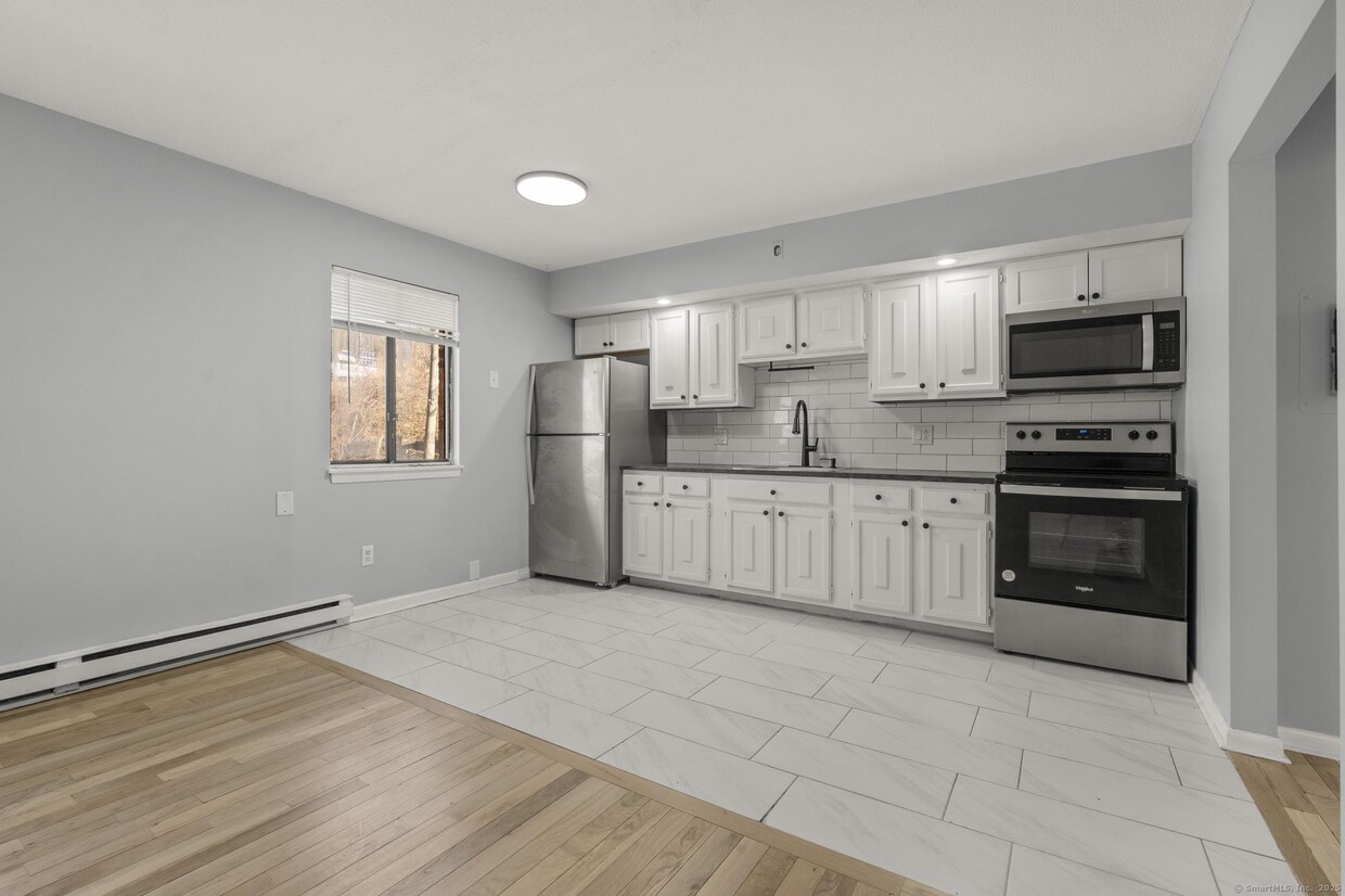 Primary Photo - 543 Woodward Ave