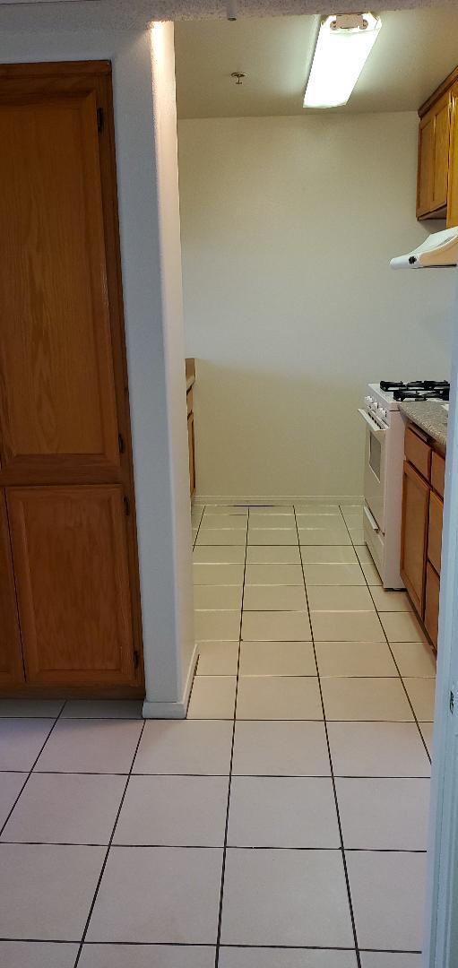 stove - 127 N Alhambra Ave