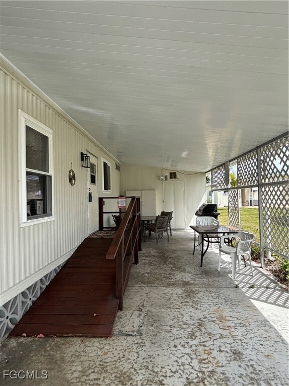 Building Photo - 207 Harvest Ln