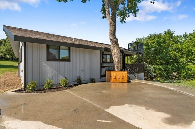 Building Photo - 4012 Tennis Club Rd