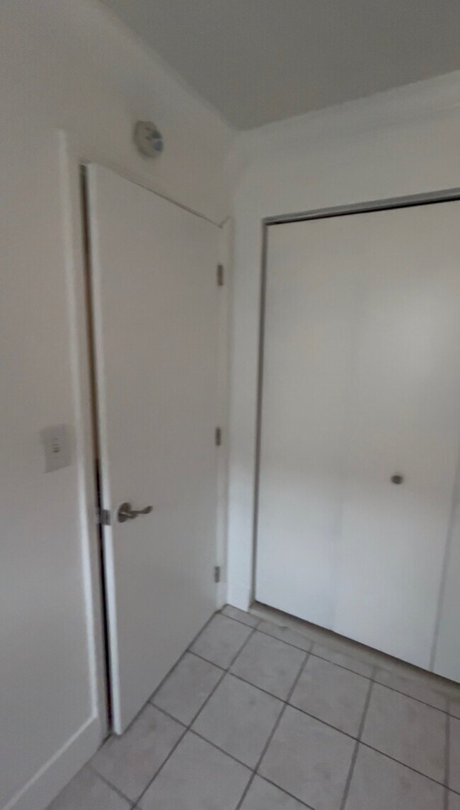 Foto del edificio - 10829 NW 7th St