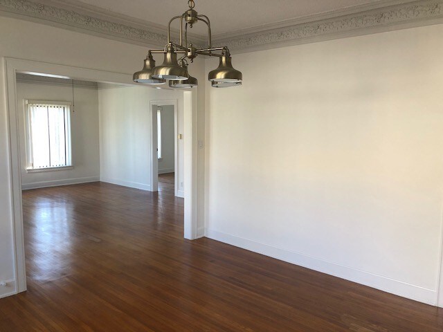 Building Photo - 5909 Carlton Way