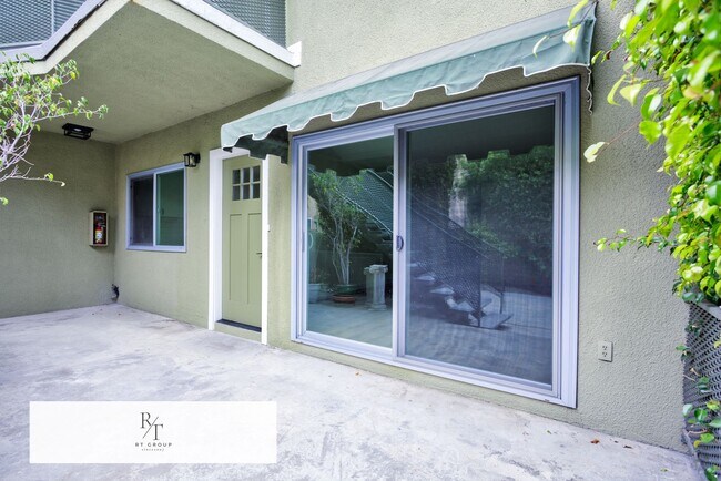 Foto del edificio - Fully Upgraded Spacious 2-Bedroom Unit in Prime Arcadia Location