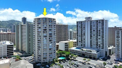 Building Photo - 750 Amana St