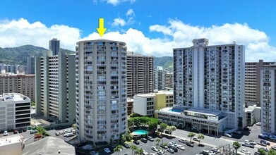Building Photo - 750 Amana St