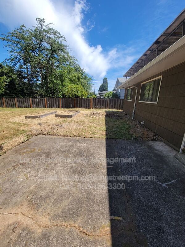 Foto del edificio - 14625 NE Knott Ct