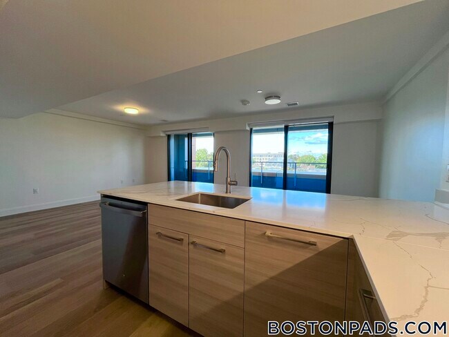 Building Photo - 1079 Commonwealth Ave