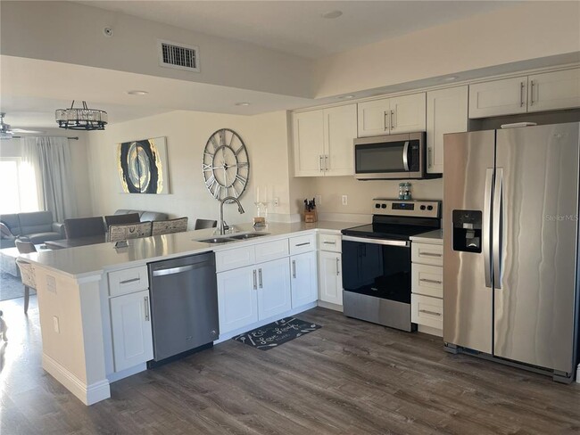 Building Photo - 960 Starkey Rd