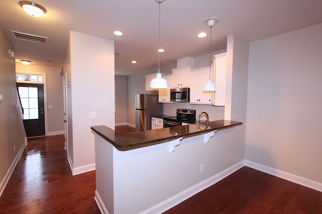 Foto del edificio - Beautiful Townhome in Crossings at Tryon!