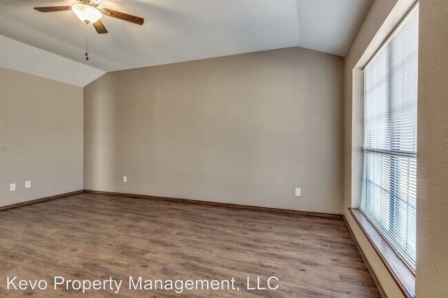 Building Photo - 2 br, 1 bath House - 503 Greengate Dr.