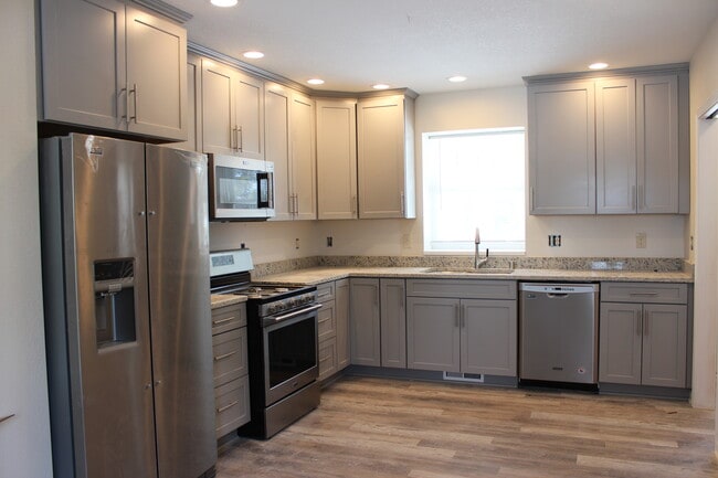 Foto del edificio - 4976 N 132nd St