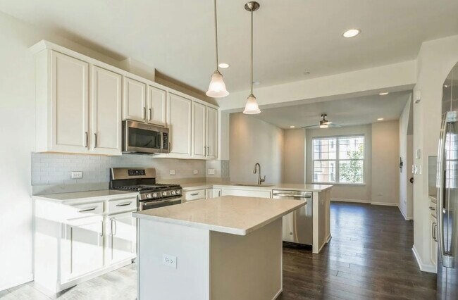 Foto del edificio - 4443 Monroe Ct