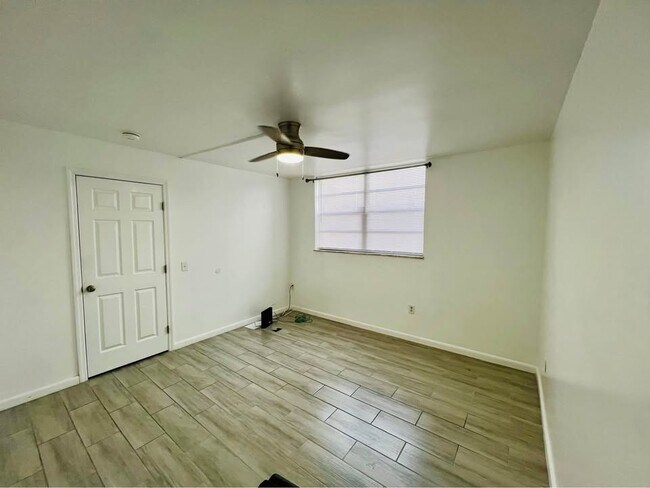 Building Photo - 14155 SW 87th St