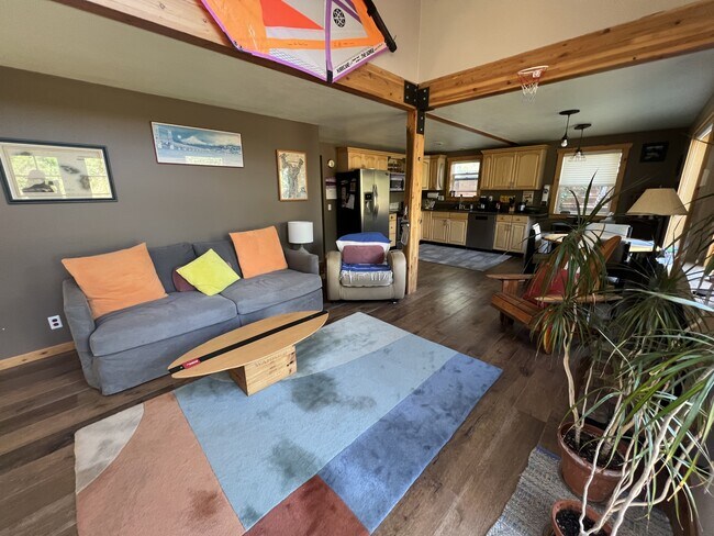 Foto del edificio - 4275 Leeper Ln