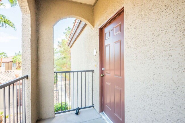 Building Photo - "Chic 1-Bedroom Oasis in Prime Las Vegas Location – 813 Sq. Ft. of Comfort with a GARAGE!"