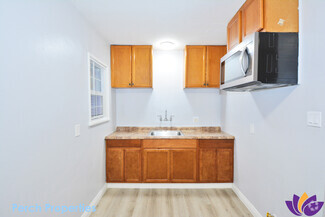 Building Photo - 181 W Spazier Ave