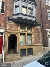 Building Photo - 343 S 18th St