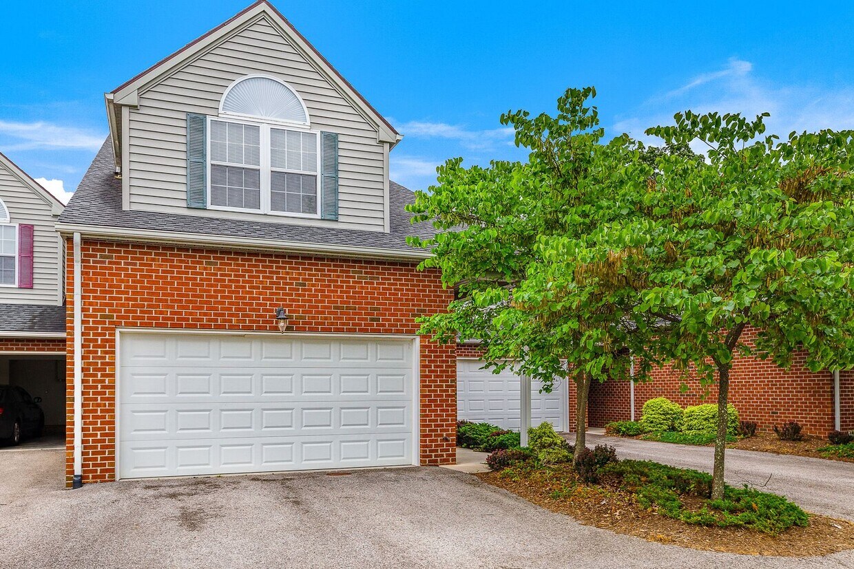 120 Tall Oak Blvd NW, Christiansburg, VA 24073 Townhome Rentals in