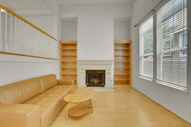 Photo - 2889 Plaza del Amo House