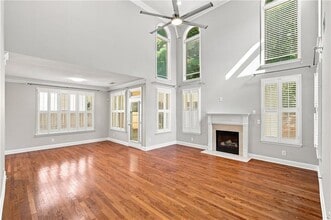 Building Photo - 3135 Carrick Rd