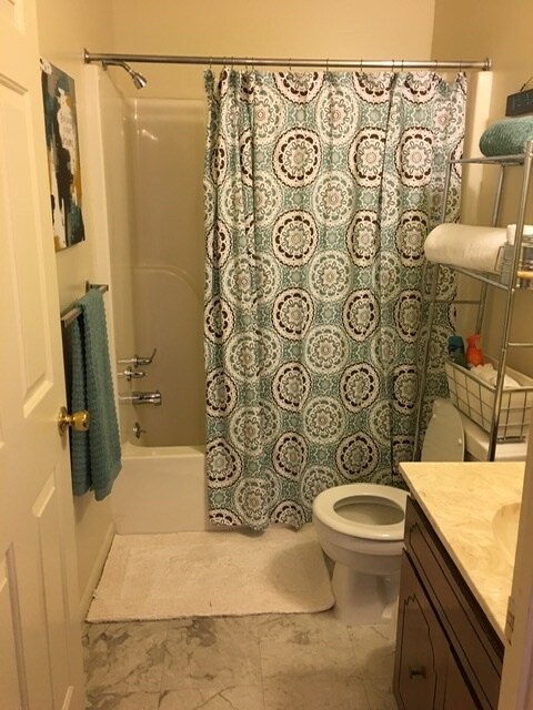 Joining bath to each bedroom - 118 Michael Dr