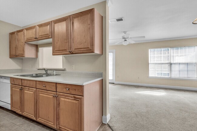 Building Photo - 554 Wingspan Way