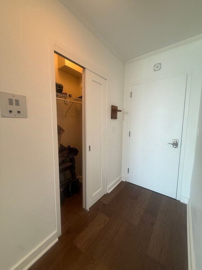 Foto del edificio - 1550 N Lake Shore Dr