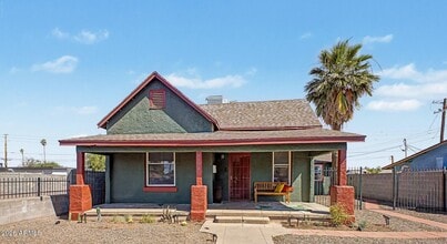 Building Photo - 1150 E Pierce St