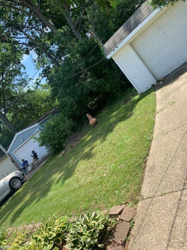 Foto del edificio - 3 br, 2 bath House - 3722 Bainbridge Rd