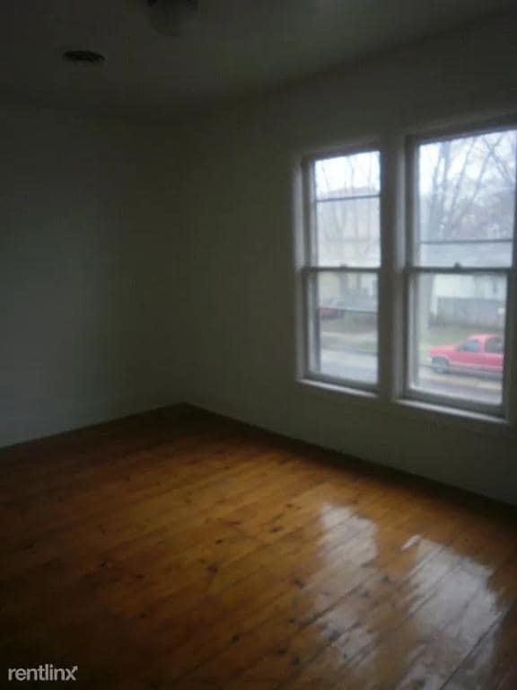 Building Photo - 522 W Douglas St