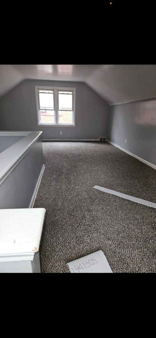 Foto del edificio - 3 bedroom, 1.5 Bath! Must See! Detroit's Eastside