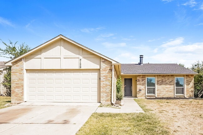 Building Photo - 4129 Shagbark St