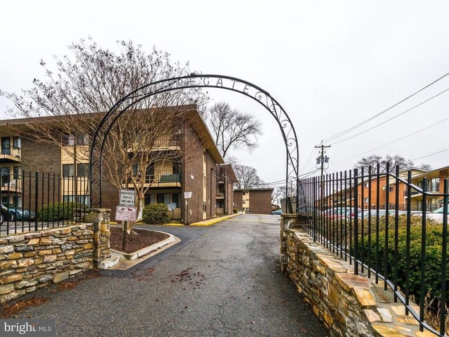 Photo - Cozy 2BD 1BTH beautifully updated condo in Suitland ready for move in